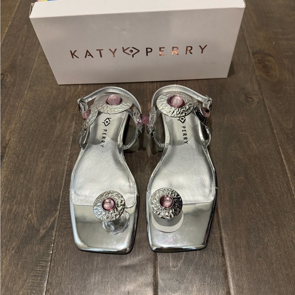 NWT Katy Perry Camie Silver Sandals Sz 8.5M Bling Slide - Picture 3 of 13